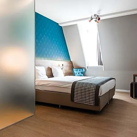 فندق Melrose 3*